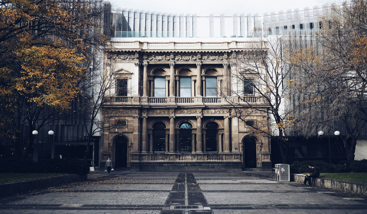  Autumn Serenity at the University of Melbourne