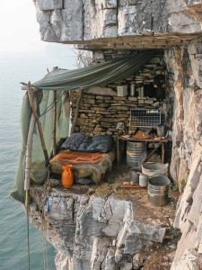 Cliffside Camping: The Ultimate Oceanfront Experience