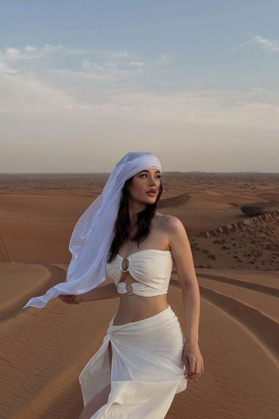 Desert Fashion: Embracing Style in Warm Environments