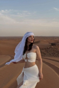 Desert Fashion: Embracing Style in Warm Environments
