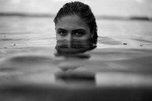 Exploring the Aesthetics of a Grey-Toned Model Photoshoot