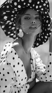 Vintage Elegance: The Timeless Appeal of Polka Dot Fashion